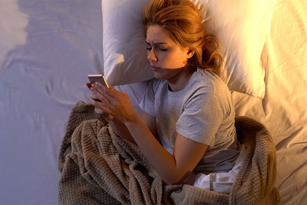 5 smartphone habits one should immediately stop