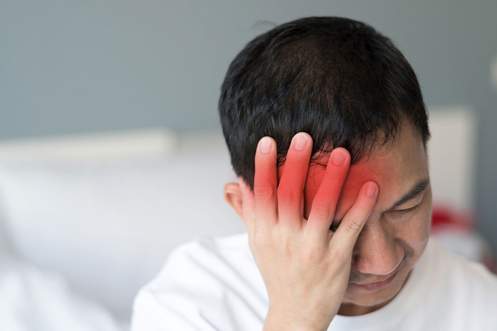 7 lesser-known symptoms of a migraine attack