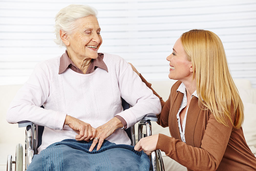 5 tips to find the right assisted senior care living facility