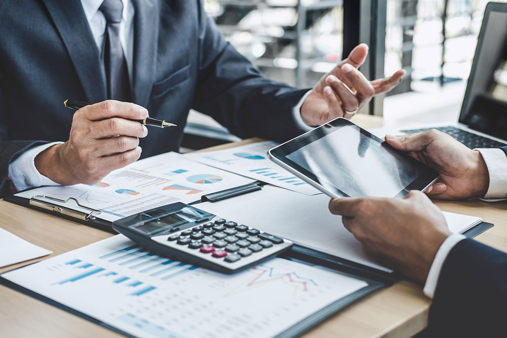 6 tips to find the right finance company for a business